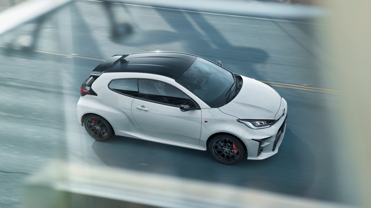 gr-yaris-driving-1920x1080-1